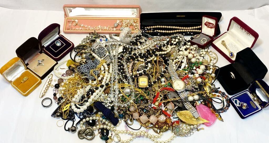 訳あり商品 遺品整理 大量 アクセサリーまとめ その他 - lifestyle 訳あり商品 遺品整理 大量 アクセサリーまとめ その他 - lifestyle