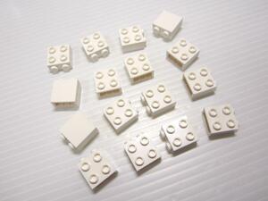 レゴ★未使用！白色の1X2X1.6パーツ16点セット（片側面に４ポッチ）