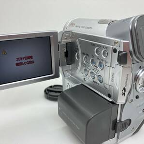 【2947】ビデオカメラ キャノン IXY DV M3 動作確認済み 説明書・バッテリー・充電器・ケーブル・ACアダプタ付きの画像3