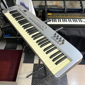 M-Audio Oxygen 61 MIDI клавиатура 