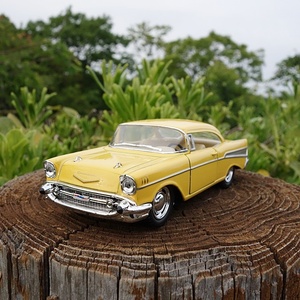 【送料350円】コルベット ベルエア １９５７年式 1/40 イエロー ＣＨＥＶＲＯＬＥＴ ＢＥＬＡＩＲ アメ車