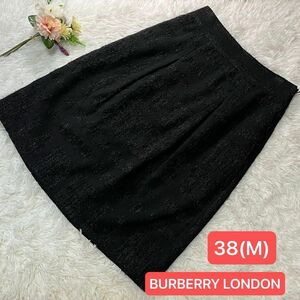 【美品】BURBERRY LONDON 38 M バーバリーロンドン　スカート　 ノバチェック　ひざ丈 ブラック　