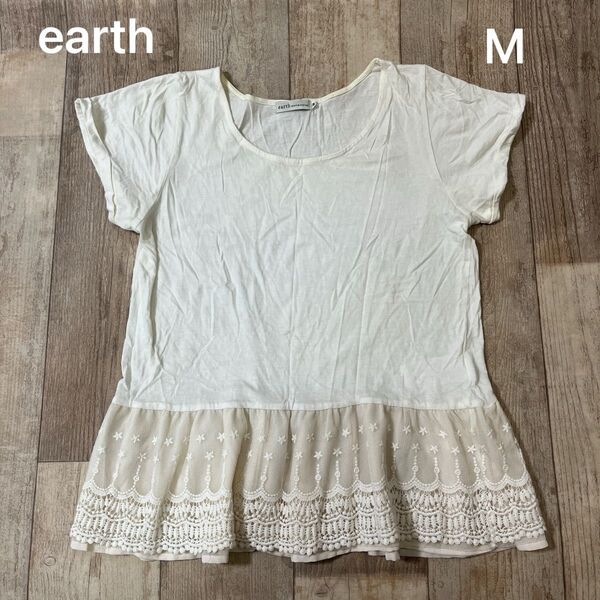 earth オフホワイトフリルレース カットソー 半袖 M リボン