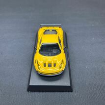 京商 １/64 フェラーリ　ミニカーコレクション　12 458 Italia GT2 黄_画像9