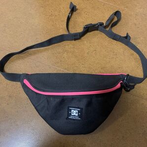 ボディバッグ DC