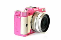 超レア LOEWE + PENTAX のコラボレーションモデル　デジカメ PENTAX Q Magenta Pink 限定100台生産_画像1