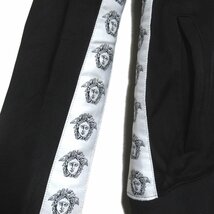 美品 VERSACE ヴェルサーチ 2019年モデル メデューサ サイドライン トラックジャケット ジャージ XS 170/84A ブラック×ホワイト_画像5