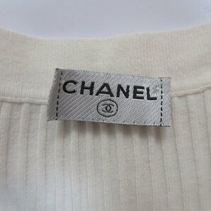 美品 CHANEL シャネル ココマークミラーボタン ヘンリーネック 半袖 リブニット セーター カットソー アイボリーの画像6