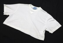 美品 21SS PRADA プラダ CROPPED JERSEY TEE クロップド ロゴプレート ダメージ加工 半袖 Tシャツ カットソー 3560A XS ホワイト_画像1