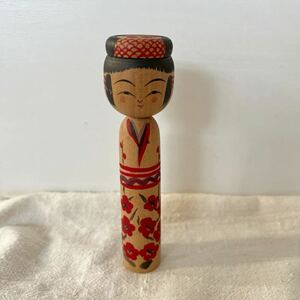 T42- 8郷土玩具　古い小さなこけし人形　高さ12、5㎝　郷土玩具　日本人形　伝統こけし　創作こけし