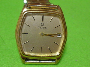 珍品　アンティーク　手巻き式　１７石　TITUS　GENAVE　角型　腕時計　ゴールド　ジャンク品