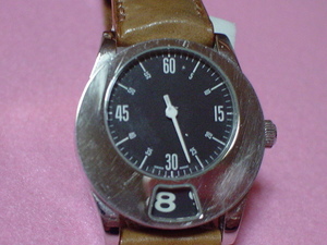 珍品　デザイン　ＣＲＥＴＥＤ　ＢＹ　ＧＩＡＮＮＩ　ＢＵＬＧＡＲＩ　SWISS　MADE　腕時計　ブラック　ジャンク品