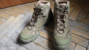 ウクライナ 軍 官給品 夏用（？）戦闘靴 サイズ46 30.0 タラン社製 クリミア ロシア プーチン ゼレンシキー 東部 紛争 AK