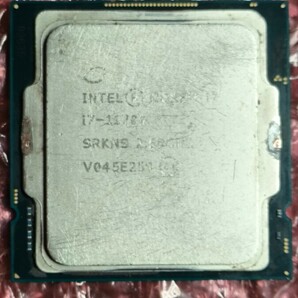 intel Core i7 11700 ジャンク キズ有 動作確認してません。インテル CPU プロセッサーの画像1