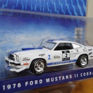 ★グリーンライト 1/64 1976 FORD MUSTANG Ⅱ COBRA Ⅱ フォード ムスタング コブラ Ⅱ 未開封★の画像3