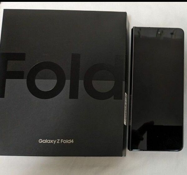 ディスプレイ新品！Samsung｜Galaxy Z Fold4 256GB｜SIMフリー｜SM-F936N｜