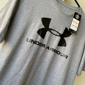 新品未使用　タグ付き　アンダーアーマー　Tシャツ　グレー　SM ヒートギア　トレーニングウェア　スポーツウェア