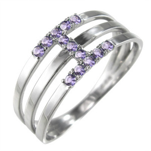 指輪 アメジスト(紫水晶) Pt900 2月の誕生石 三連