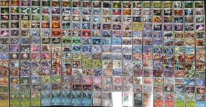 究極引退品 新・旧裏面ポケモンカード大量まとめ売り キラ・ホロカード約1000枚 ノーマル3500枚以上 絶版 adv等 日本製 約15ｋｇ弱 当時物