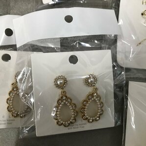 03-25-830 ◎BS【小】 未使用品 アクセサリー レディース ピアス 24点セット まとめ売り アクセ 女の子 女性用 お洒落の画像4