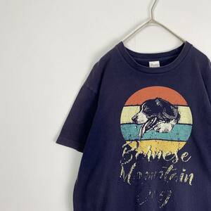 【半袖Tシャツ　アニマル　犬　プリントデザイン　紺　オレンジ　緑　黄　古着】