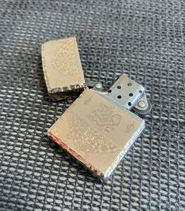 ZIPPO ジッポ　【龍】ゴールド　コーナーリューター加工　中古品　(美品) 