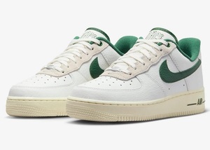 NIKE WMNS AIR FORCE 1 '07 LX DR0148-102 エア フォース 白×緑 27.5cm