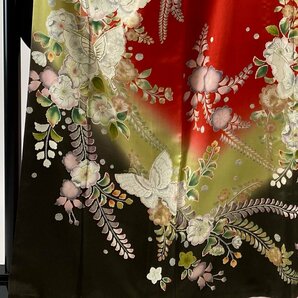 振袖 身丈163cm 裄丈65cm M 袷 やまと 蝶 草花 ラメ糸 金彩 赤 正絹 美品 名品 【中古】の画像2