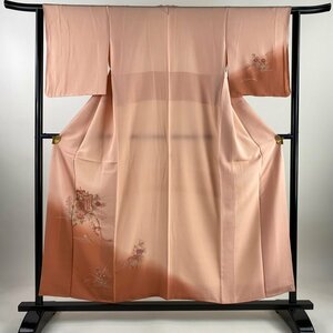 付下げ 身丈155cm 裄丈62cm S 袷 御所車 草花 相良刺繍 染め分け 薄ピンク 正絹 美品 秀品 【中古】