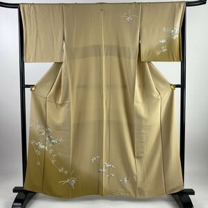 訪問着 身丈160cm 裄丈64.5cm M 袷 落款 草花 染め分け ぼかし ベージュ 正絹 美品 秀品 一つ紋 【中古】