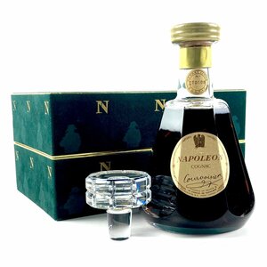 クルボアジェ Courvoisier ナポレオン バカラクリスタル デキャンタ 700ml ブランデー コニャック 【古酒】