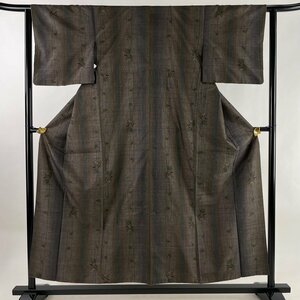 大島紬 身丈155cm 裄丈63cm S 袷 純泥染 証紙 草花 灰茶 正絹 美品 名品 【中古】