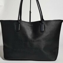 美品 ユナイテッドアローズ トートバッグ シボ革 レザー UNITED ARROWS 黒 紺 ビジネス ブリーフケース メンズ 大容量 仕事 A4可 肩掛け可_画像2