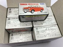 トミーテック 1/64 TLV-05a ダットサン ブルーバード 1200 レッド×ホワイト 205524 1BOX 12個入り ※まとめて取引・同梱不可 [44-9412]_画像2