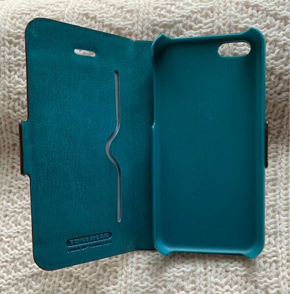 【未使用品】iPhone 5c用（5s／初代SEも可）カバー　TUNEWEAR TUNEFOLIO TUN-PH-000263