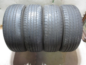 中古タイヤ　215/60R17　ヨコハマ　BluEarth-RV RV03　7.5～8分山　2022年式　4本セット