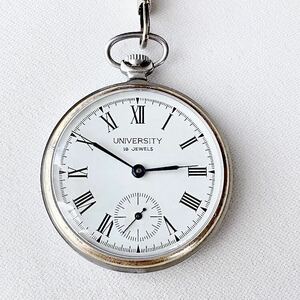 UNIVERSITY ユニバーシティ　 18石　手巻き式懐中時計　稼動品
