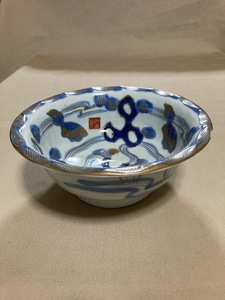 2403m321/うぶだし古伊万里・金彩色絵大鉢/魚と水草の図・/18.5×7.5㎝/佐川８０サイズ