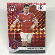 #148 red prizm 2022 HARRY MAGUIRE PANINI MOSAIC PREMIER LEAGUE_画像1