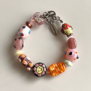 ハンドメイド ガラス ビーズ ブレスレット 一点物 とんぼ玉 ピンク スマイリー 古着系 原宿 韓国 ゆめかわ ポップ カラフル