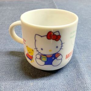 送料無料【Sこ1035】1970年代　ハローキティ　キティちゃん　カップ　陶器　コップ