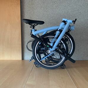 ブロンプトン風 BROMPTON風 折り畳み自転車 ミニベロ ほぼ新品 格安で高い折りたたみ性能が欲しい方へ 6段変速の画像1