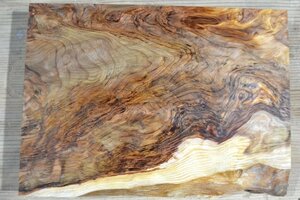 長33*幅19-23*厚1.5　杉1の木材木工材,一枚板送料安DIY花台銘木　杢　プレート　瘤