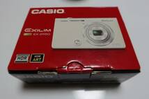 CASIO EXILIM HS EX-ZR50 WE☆コンパクトデジタルカメラ☆カシオ☆動作確認済み_画像1