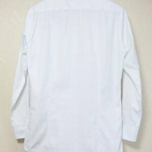 ★BURBERRY BLACK LABEL バーバリー 白にチェック織り入りで襟とカフスは白無地になったクレリックデザインの長袖ボタンダウンシャツ 39★の画像3