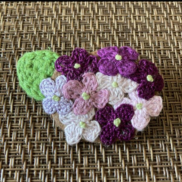 ハンドメイド 刺繍ブローチ 紫陽花 あじさい フェルト