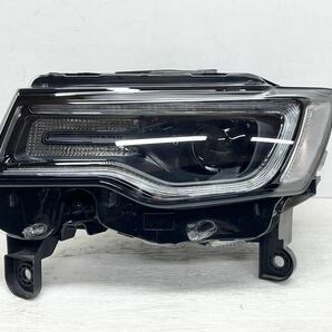 ★送料込★即決 JEEP グランドチェロキー WK36 後期 純正 HID 左 ヘッドライト ランプ T77607B ジープ 送料無料 5836