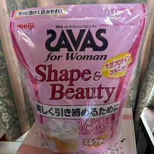 ザバス SAVAS for Woman シェイプ&ビューティ 900g ソイプロテイン ミルクティー風味 コラーゲン ビタミン