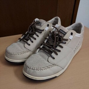 GRAVIS スニーカー