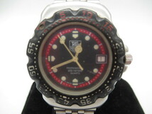 68995 TAG HEUER タグホイヤー 腕時計 Professional 200 METERS WA1214 QUARTZ クオーツ 黒×赤文字盤 メンズ カレンダー_画像2